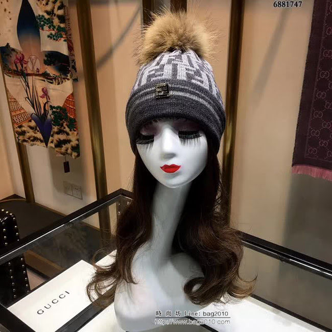 FENDI芬迪 最新冬季百搭羊毛針織帽款 6881747 LLWJ5659